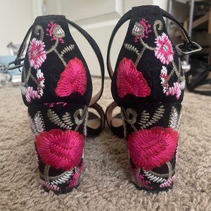 Mari A Heeled Black Floral Sandals